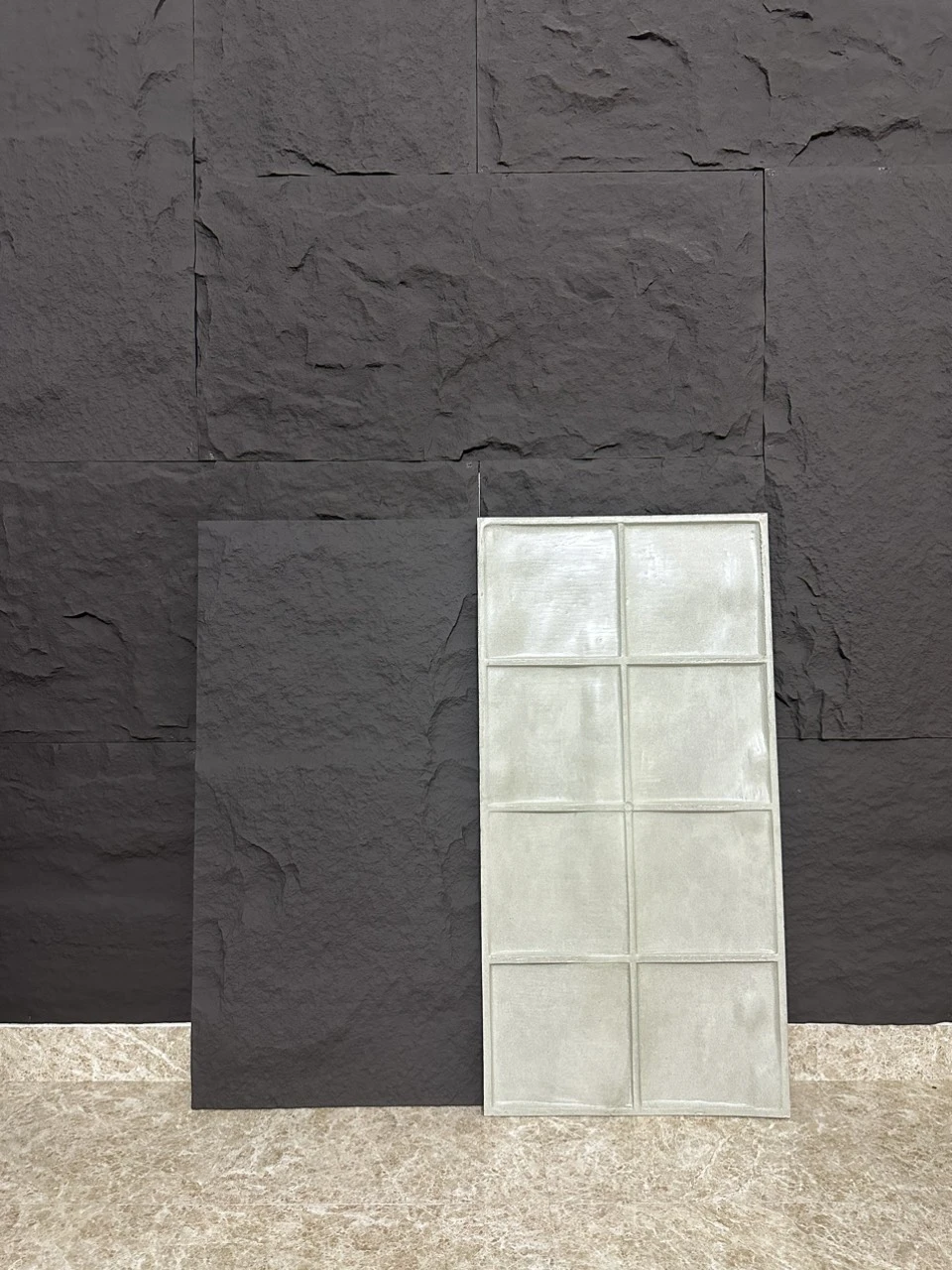 Tấm ốp tường vân đá nấm màu đen thanh lịch HLPU05-05-3cm